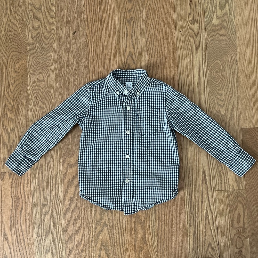 Gap button down shirt boys size xs